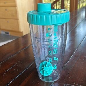 Pampered Chef Pancake Shaker Bottle